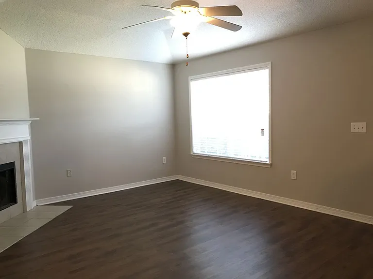 25855 Argonne Dr — Photo 9
