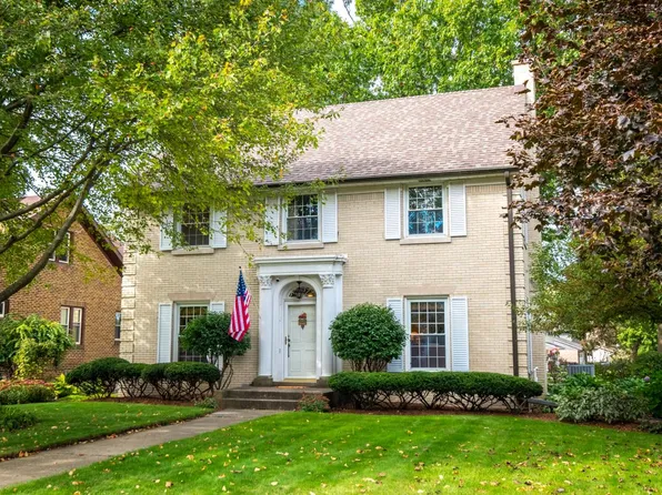 1000 Emerson AVENUE, South Milwaukee, WI 53172