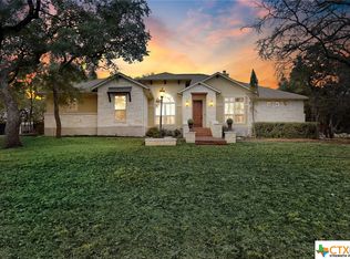 2157 Ranch Loop Dr, New Braunfels, TX 78132