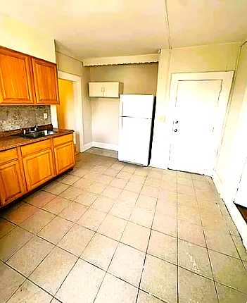 36 Truman St #A01 — Photo 2