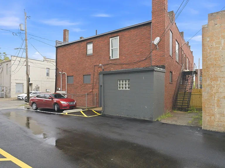 1445 E Main St #A — Photo 9