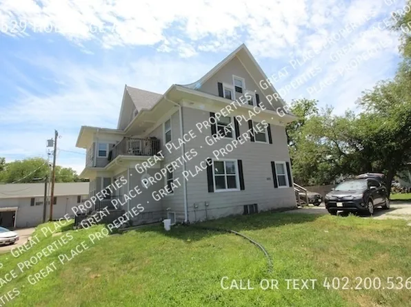 4529 Holdrege St APT 2, Lincoln, NE 68503