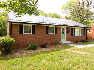 513 N 5th St, Mebane, NC 27302