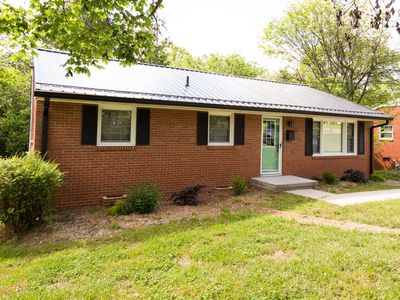 513 N 5th St, Mebane, NC, 27302