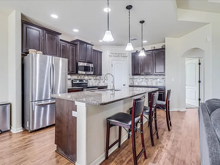 2242 Anacua St — Photo 10