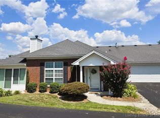 3663 Stonecreek Circle #B, Jeffersonville, IN 47130