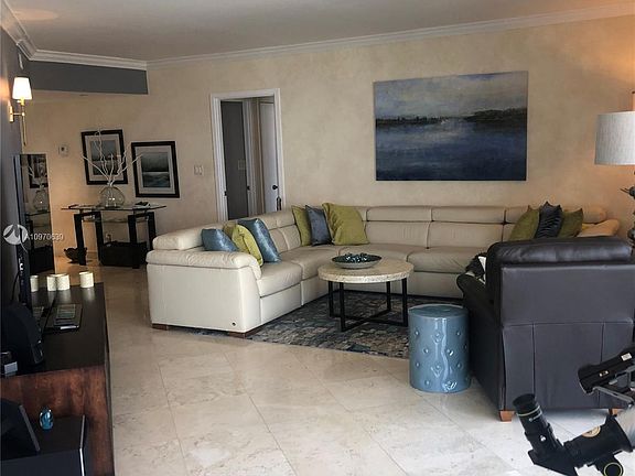 5th image of 19707 Turnberry Way APT 21B