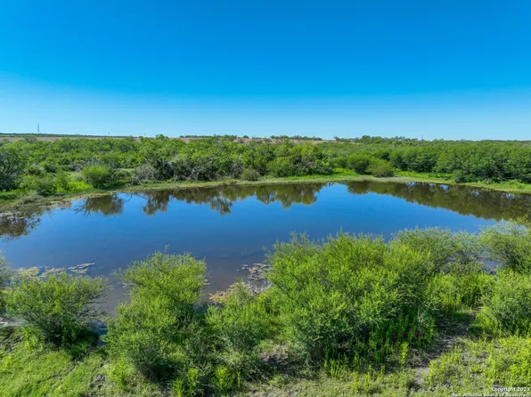 001 County Road 150, Kenedy, TX 78119