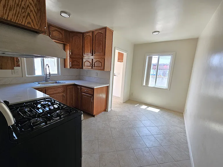 7758 S Newlin Ave — Photo 26