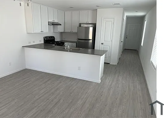 7658 Aston Cross — Photo 9