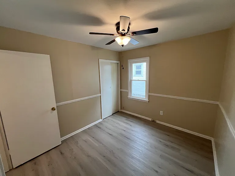 Orchard Heights Dr — Photo 2