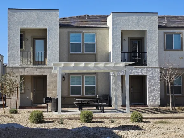 5758 Whimsical St, Las Vegas, NV 89148