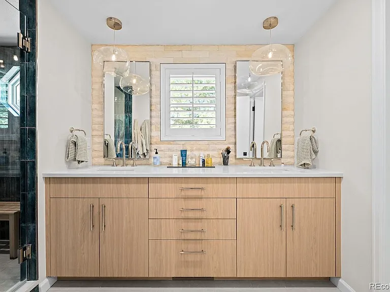 7030 S Magnolia Cir — Photo 42