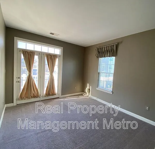 7305 Elkridge Crossing Way — Photo 19