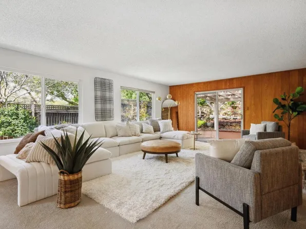 880 Ernest Drive, Sonoma, CA 95476