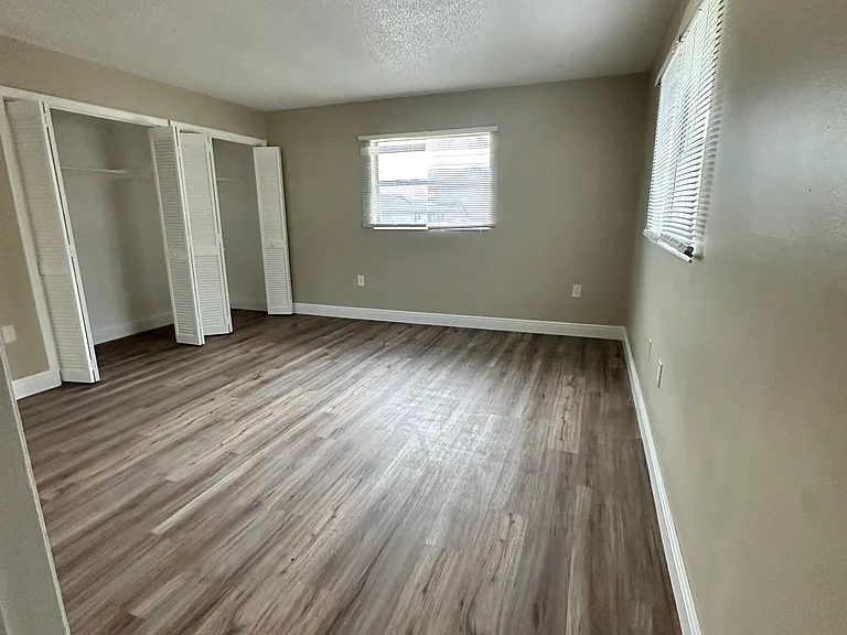 222 Hillcrest Dr — Photo 12
