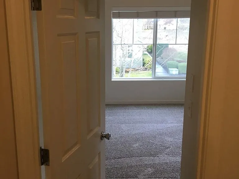 1698 Riley Ln — Photo 24