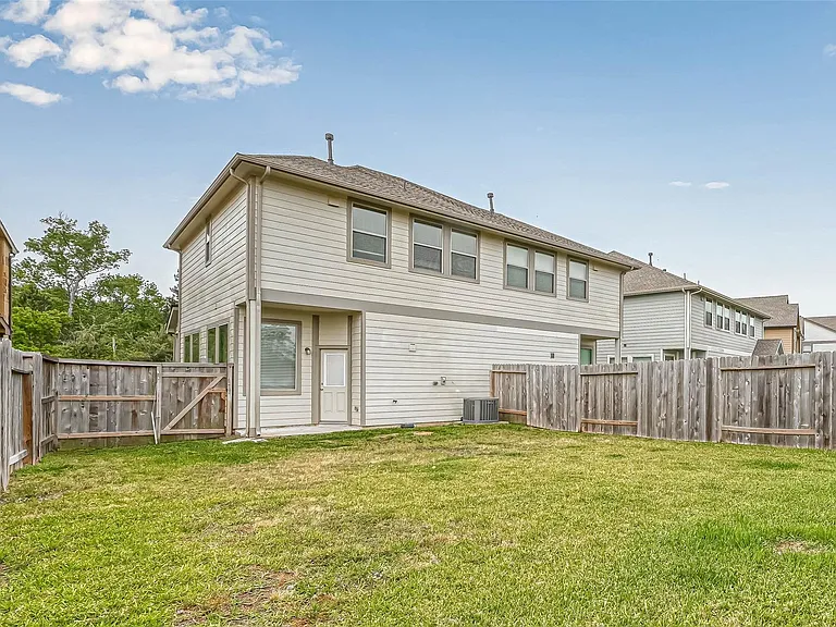 315 Biltmore Loop — Photo 37