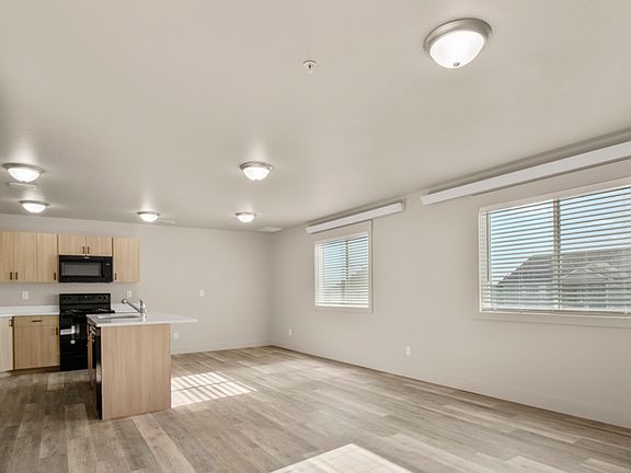 4th image of 3573 Colt Cir #7