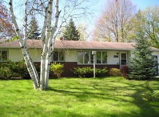 1036 Glenhill Rd, Shoreview, MN 55126