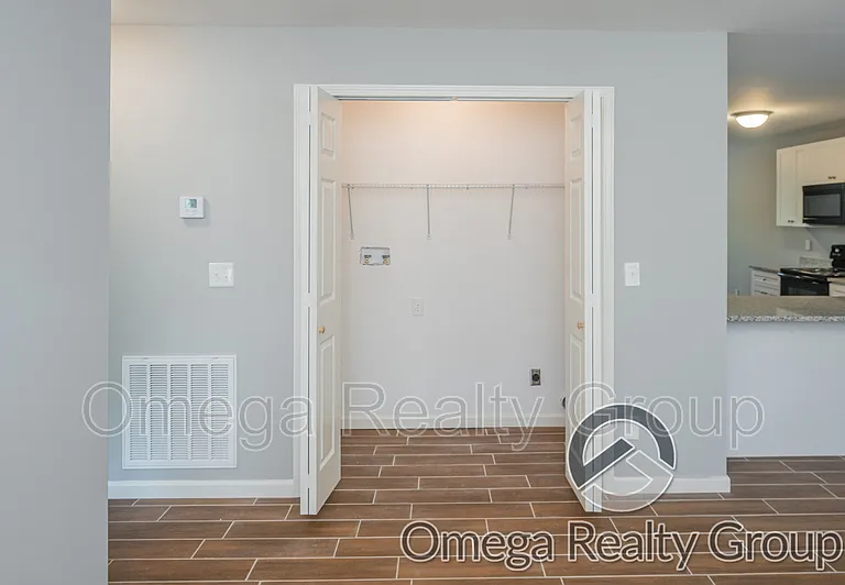 1178 Aquarius Dr — Photo 10
