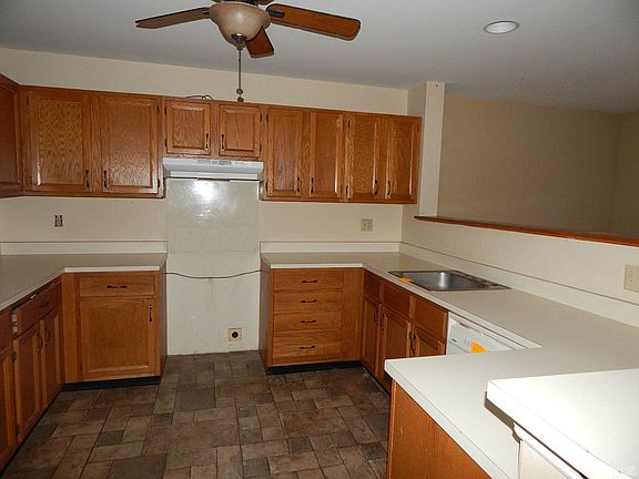 Kitchen with Plenty of Cabinets