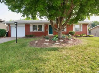 634 Westerfield Rd, Davenport, IA 52806