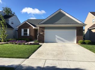 4114 Pepper Tree Ln, Howell, MI 48843