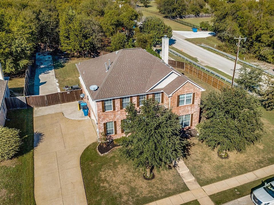 1st image of 4016 Poplar Point Dr