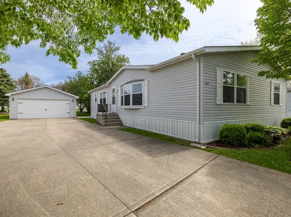 1067 Beechnut Cir, Manteno, IL 60950