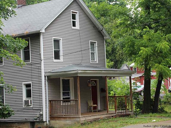 2nd image of 35 S Chestnut St