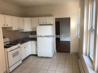 18 Parkway Rd, Brookline, MA 02445