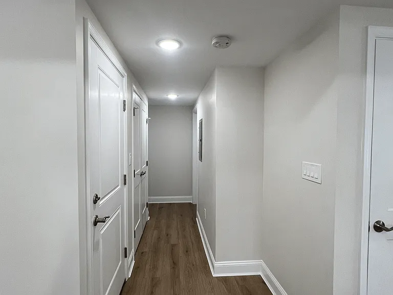 225 Washington St #225WASHINGTONAPT2 — Photo 3