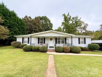 832 Lakehill Rd, Charlotte, NC, 28214