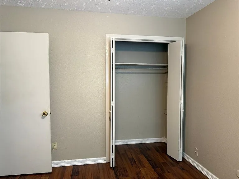 205 Broadway St — Photo 25