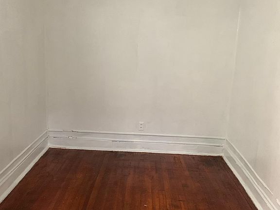 5th image of 653 2nd St #1