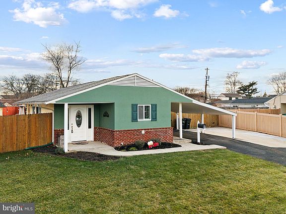 5th image of 5 Glenwood Ln