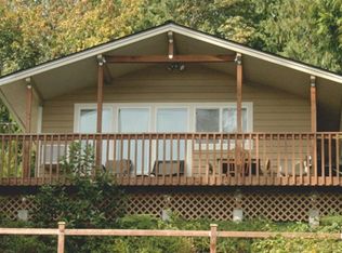 1282 W Lakeside Dr, Shelton, WA 98584