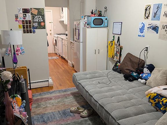 5th image of 21 Sheafe St APT 1