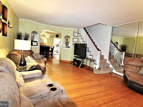 4th image of 1713 E Tulpehocken St