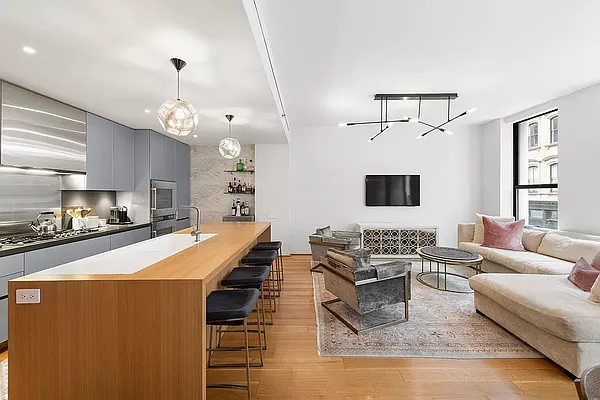 Rented by SERHANT. | media 5