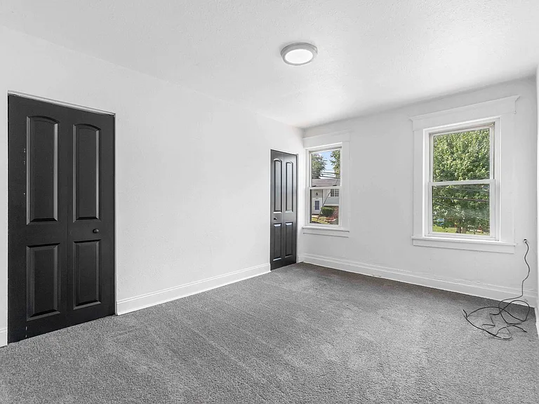 400 W Prospect Ave — Photo 20