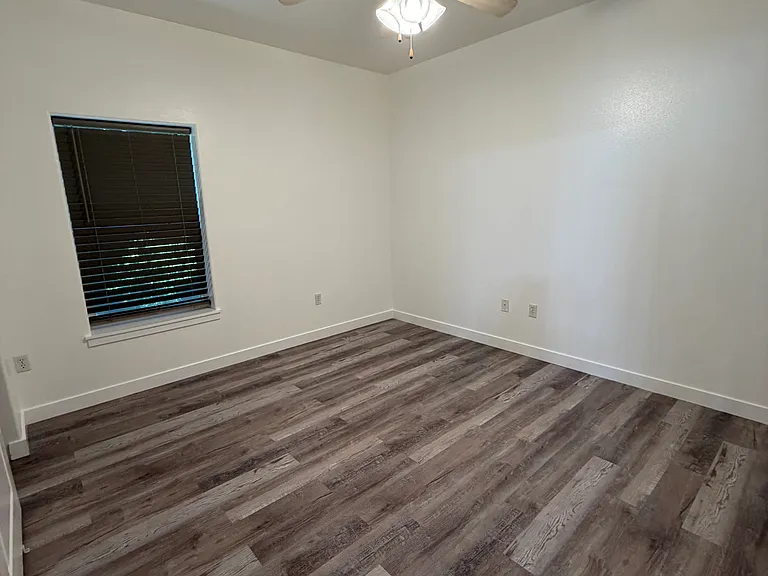 1000 SW 170th Ave #101 — Photo 4