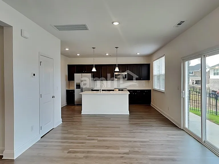 229 Marin Dr — Photo 5