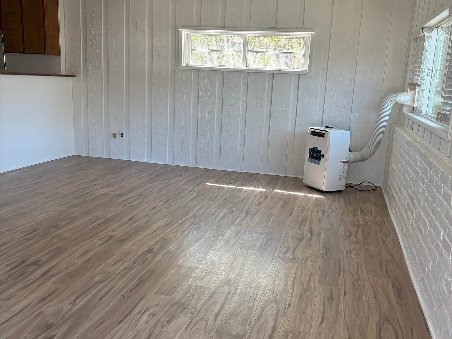 1 bed, 850 sqft, $995 — Photo 2