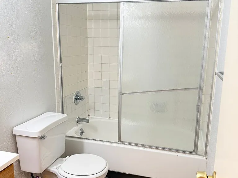 2318 S Colorado Ave — Photo 14