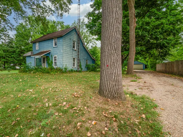 55683 Colby St, Dowagiac, MI 49047
