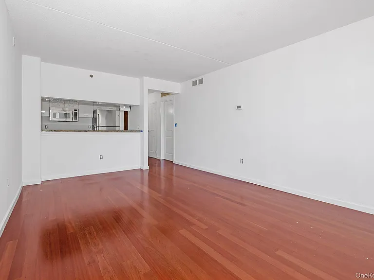 4 Martine Ave #1120 — Photo 15