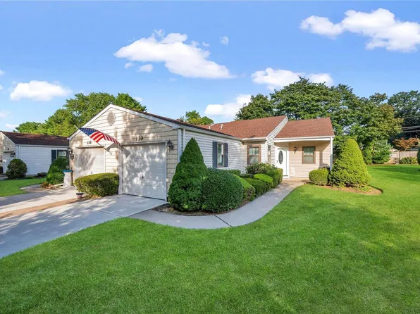 130 Knolls Drive #130, Stony Brook, NY 11790
