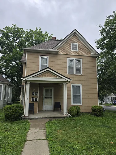221 S Pleasant St #C Photo 1